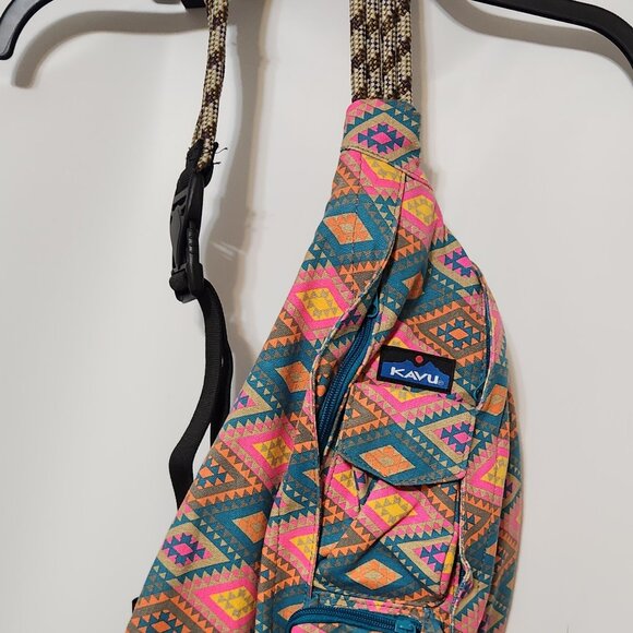 KAVU Original Rope Sling Bag Rhombus Rug Cotton Crossbody Sling Aztec- - Picture 1 of 5